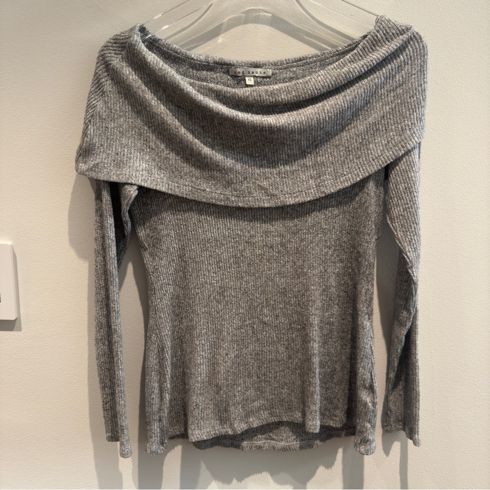 Red Haute -Gray Off-Shoulder Sweater Size XS